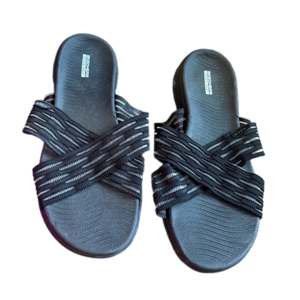 Skechers Slide Sandals Womens 10 Black Excellent Goga Mat‎ Cross Strap On-the-Go - Picture 5 of 9